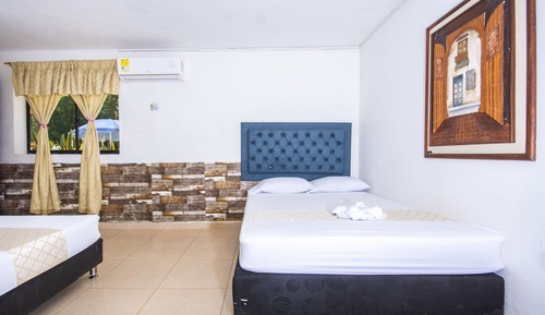 Family Quadruple Room, 2 Queen Beds
