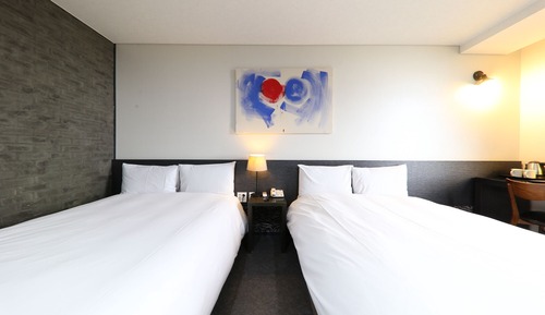 Family Twin Room
