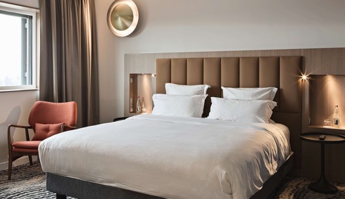 Family Room, 1 King Bed, Connecting Rooms