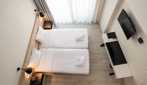 Maisonette Suite Land View