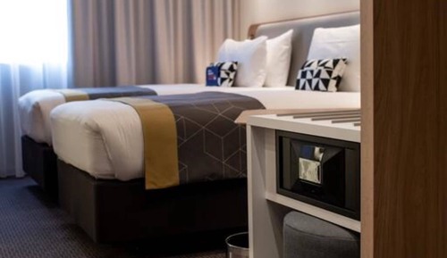 Standard Room, 2 Twin Beds (Free Breakfast)