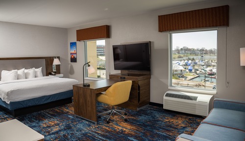 Studio, 1 King Bed, Accessible, Bathtub (Refrigerator)