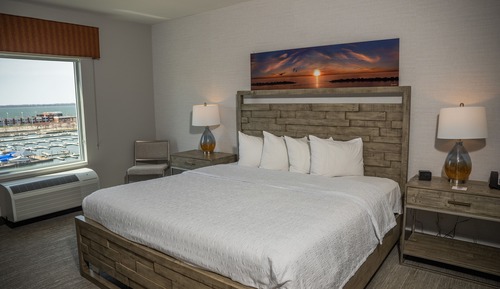 Suite, 1 King Bed, Non Smoking, View