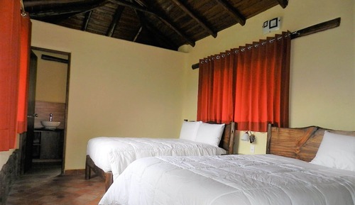 Family Bungalow, 2 Queen Beds, Private Bathroom