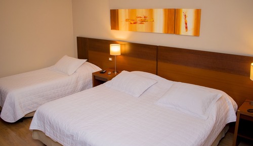 Triple Room, Multiple Beds
