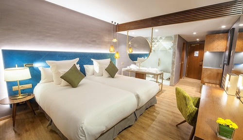 Deluxe Room, Pool View
