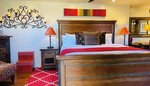 Deluxe Room, 1 King Bed (Thunder Mountain)
