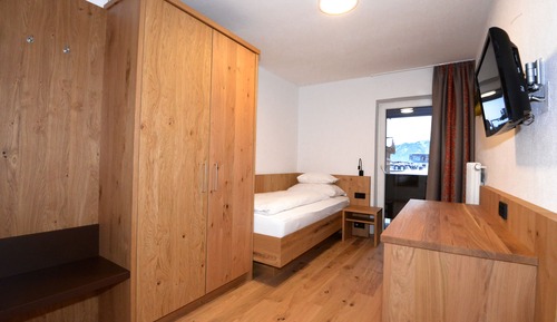 Single Room, Balcony