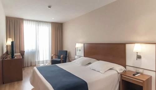 Standard Room (2 adults)