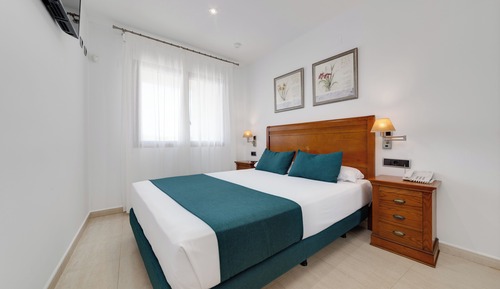 Junior Suite, Balcony, Garden View