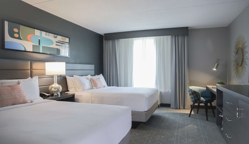 Room, 2 Queen Beds, Accessible, Bathtub (Mobility)