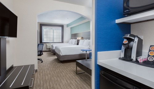 Suite, Multiple Beds