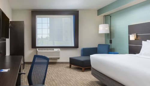 Standard Room, 1 King Bed, Accessible Bathtub (Mobility)