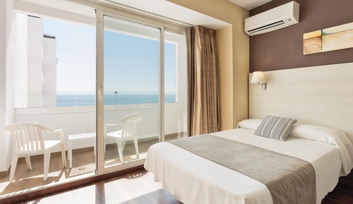 Superior Double Room (2 adults)
