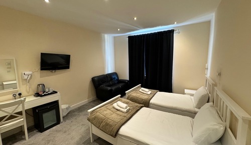 Standard Twin Room
