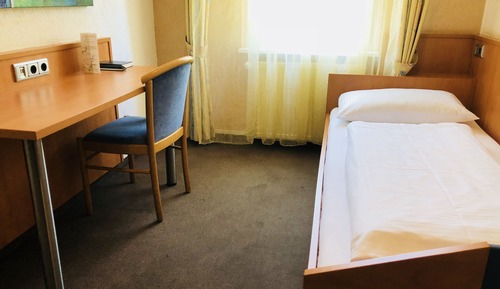 Basic Single Room, 1 Twin Bed, Non Smoking