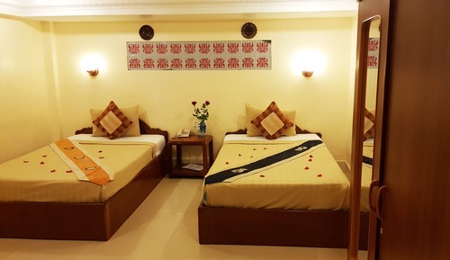 Standard Twin Room