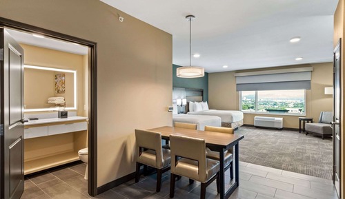 Suite, 2 Queen Beds, Non Smoking, Kitchen