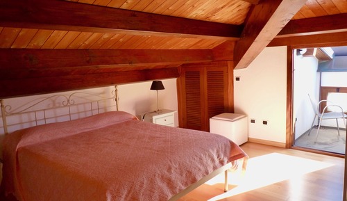 Classic Apartment, 2 Bedrooms, Balcony, Tower