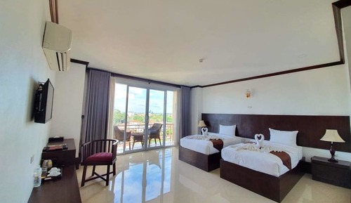 Deluxe Twin Room