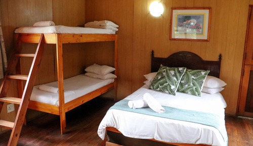 Family Cabin (Log Cabin)