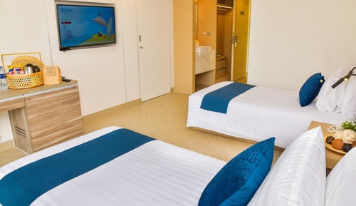 Deluxe Room, 2 Twin Beds, Balcony