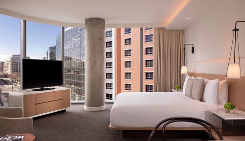 Room, 1 King Bed, Corner