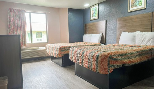 Room, 2 Queen Beds, Non Smoking