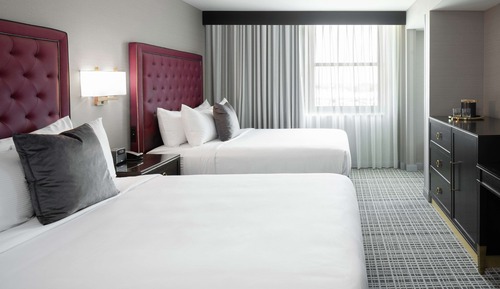 Room, 2 Queen Beds, Accessible (Roll-In Shower)