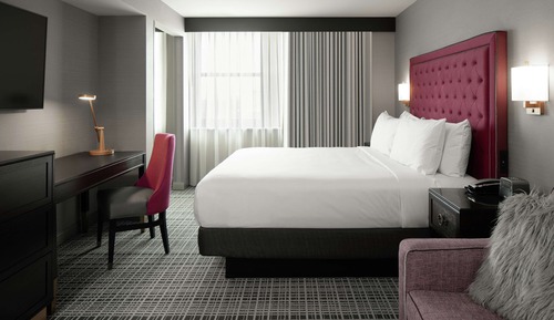 Room, 1 King Bed, Accessible, Bathtub