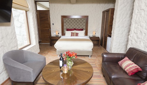 Deluxe Studio Suite, 1 Queen Bed, Non Smoking, Bathtub