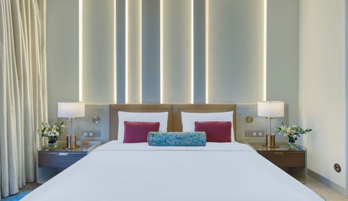 Deluxe Room, 1 King Bed