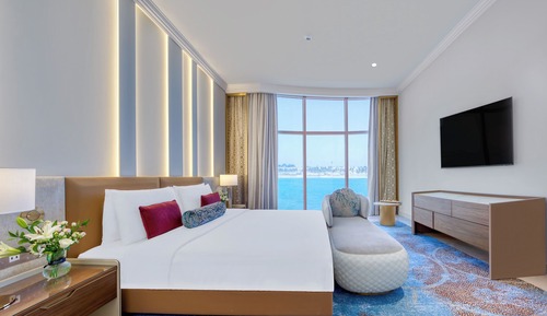 Suite, 1 King Bed, Sea View