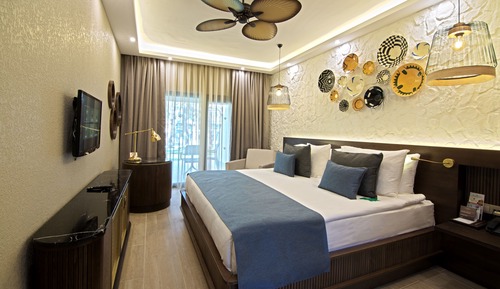 Family Suite, 1 King Bed, Terrace