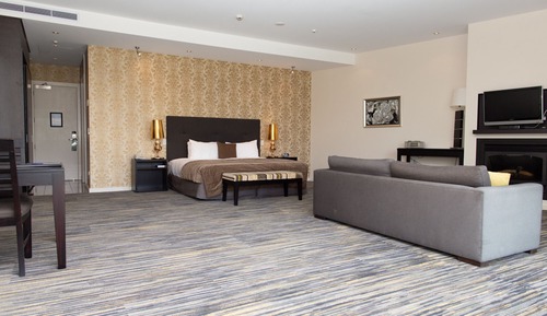 Accessible Spa Suite