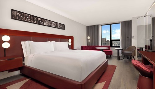 Room, 1 King Bed, Corner