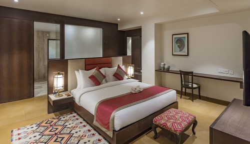 Queen Suite