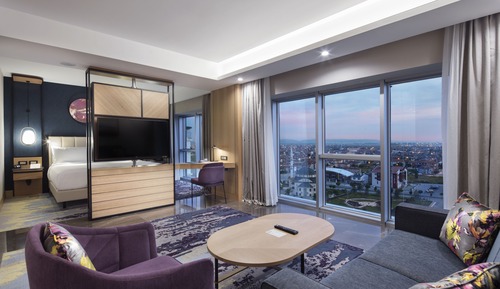Deluxe Room, 1 King Bed