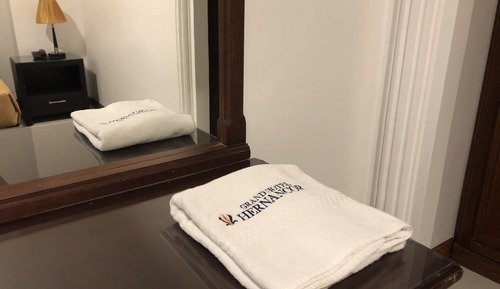 Junior Suite, 1 Queen Bed, City View