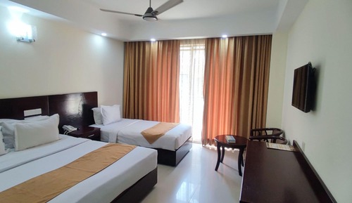 Deluxe Triple Room