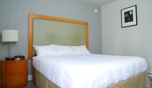 Deluxe Single Room, 1 Queen Bed, Kitchenette