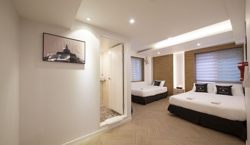 Triple Room