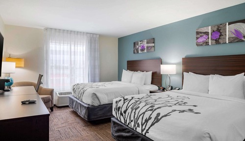 Standard Room, 2 Queen Beds, Non Smoking