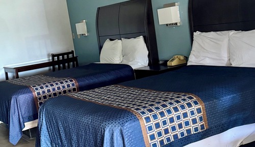 Deluxe Room, 2 Queen Beds, Non Smoking, Refrigerator & Microwave
