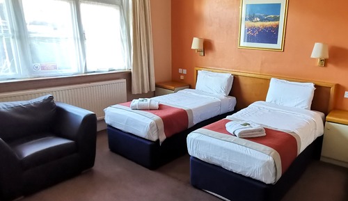 Twin Room, 2 Twin Beds