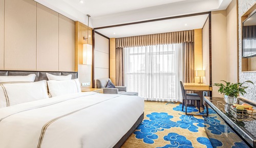 Luxury Double Room, 1 Queen Bed, City View