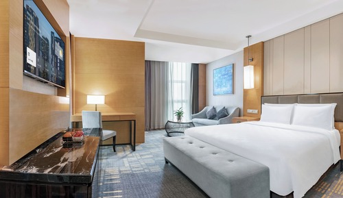 Deluxe Double Room, 1 Queen Bed, City View