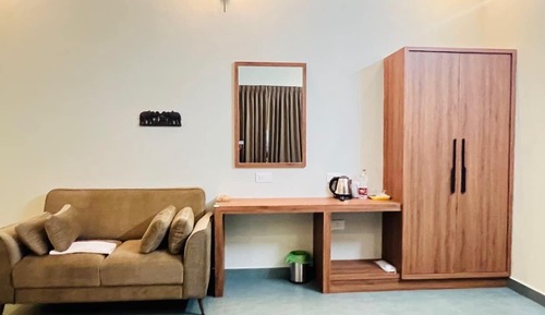 Deluxe Suite, Garden View