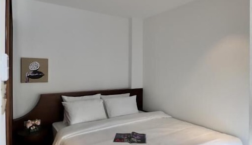 Basic Suite, City View
