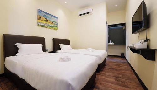 Standard Twin Room